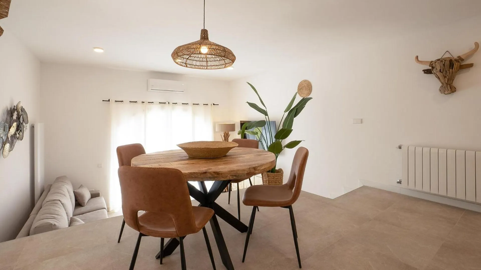 4 Bedroom Awesome Home In Son Macia