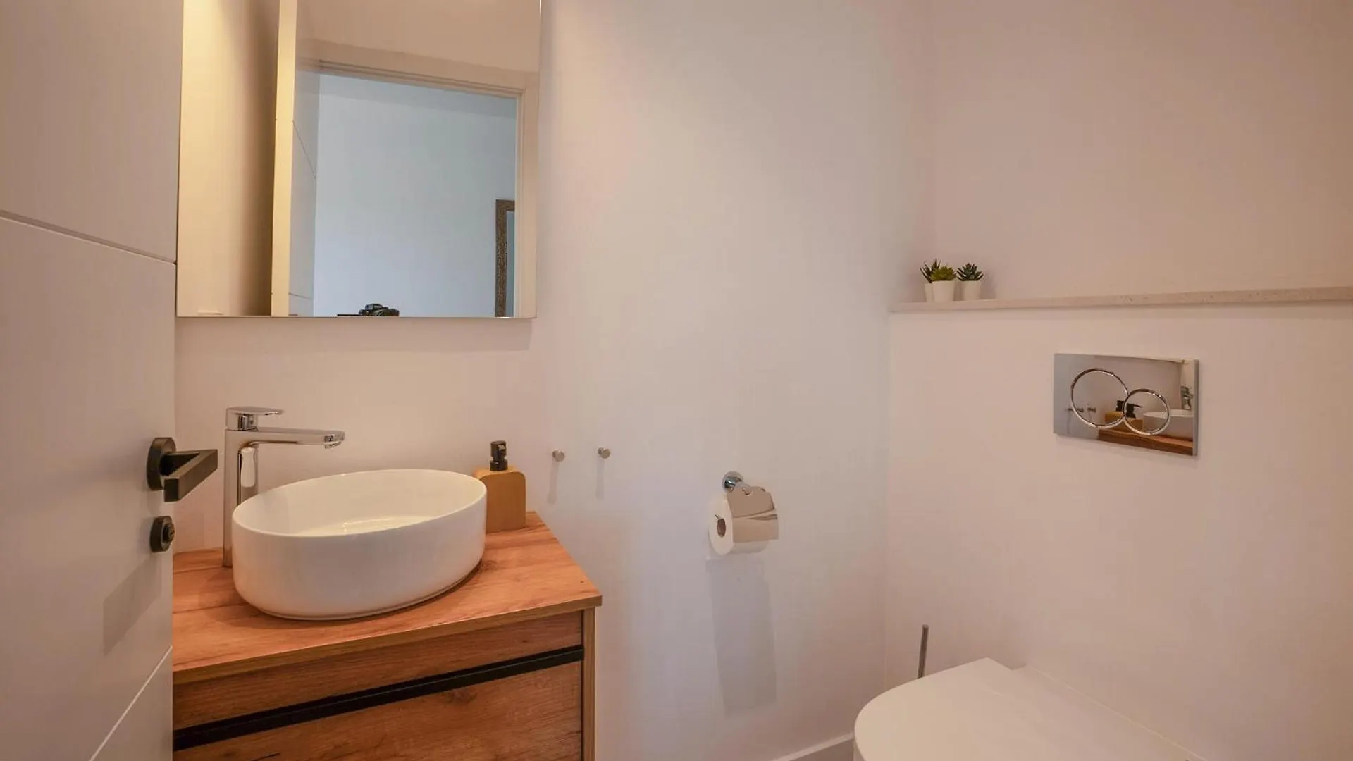 4 Bedroom Awesome Home In Son Macia 0*, Son Macia (Mallorca)