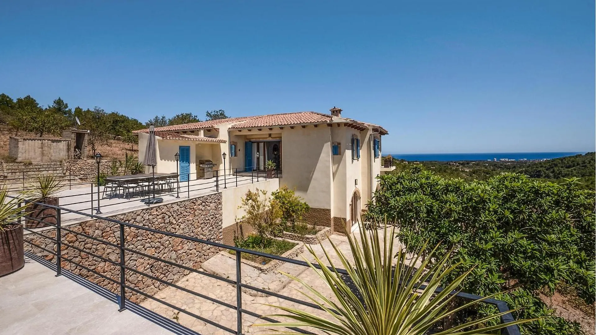4 Bedroom Awesome Home In Son Macia